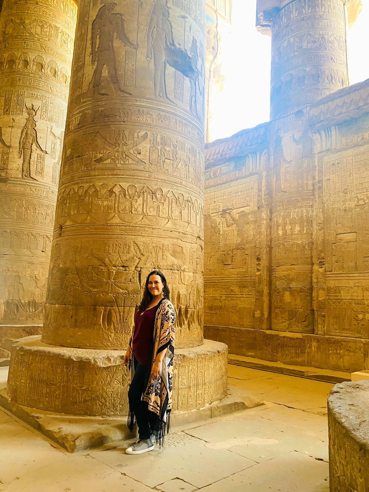 Letícia Bhakti no templo